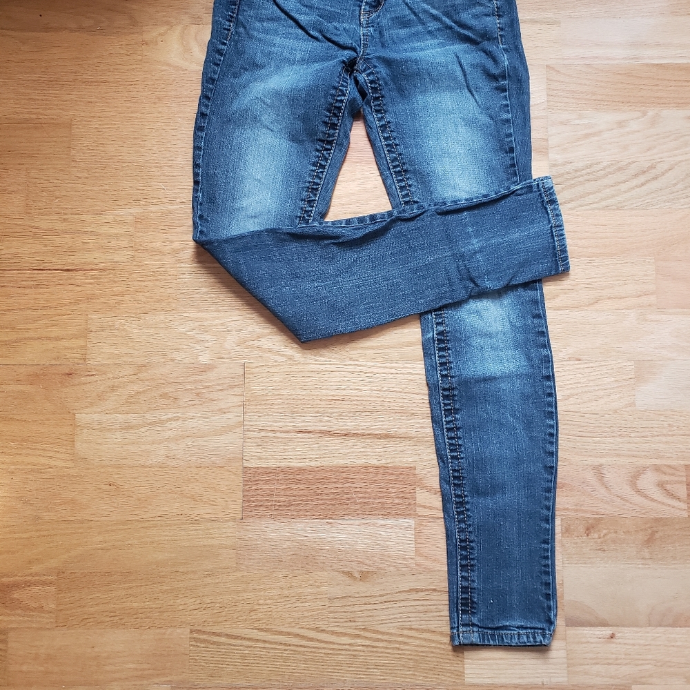 Jeans - Picture 2 of 4